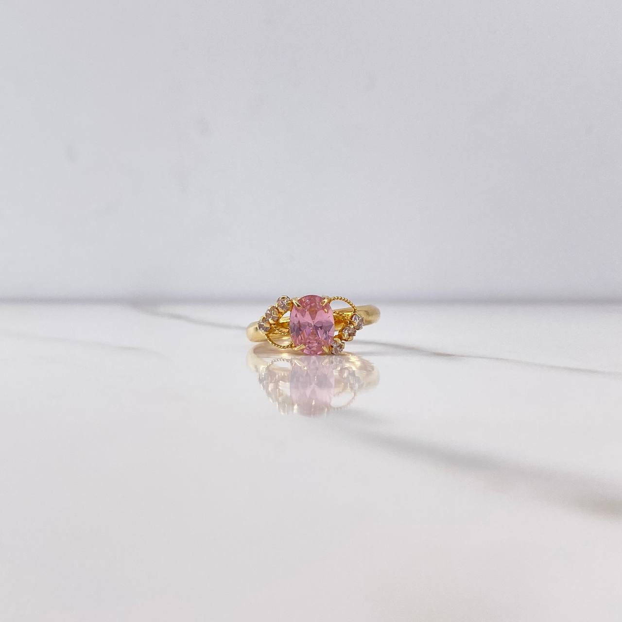 Anillo Ovalo Lineas 1.8gr / T6 1/2 / Solitario Circones Rosado Blancos Oro Amarillo $