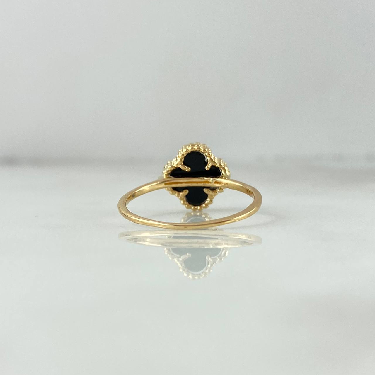 Anillo Trebol VCyA 2.5gr / T8 1/2 / Agata Negra Oro Amarillo +4