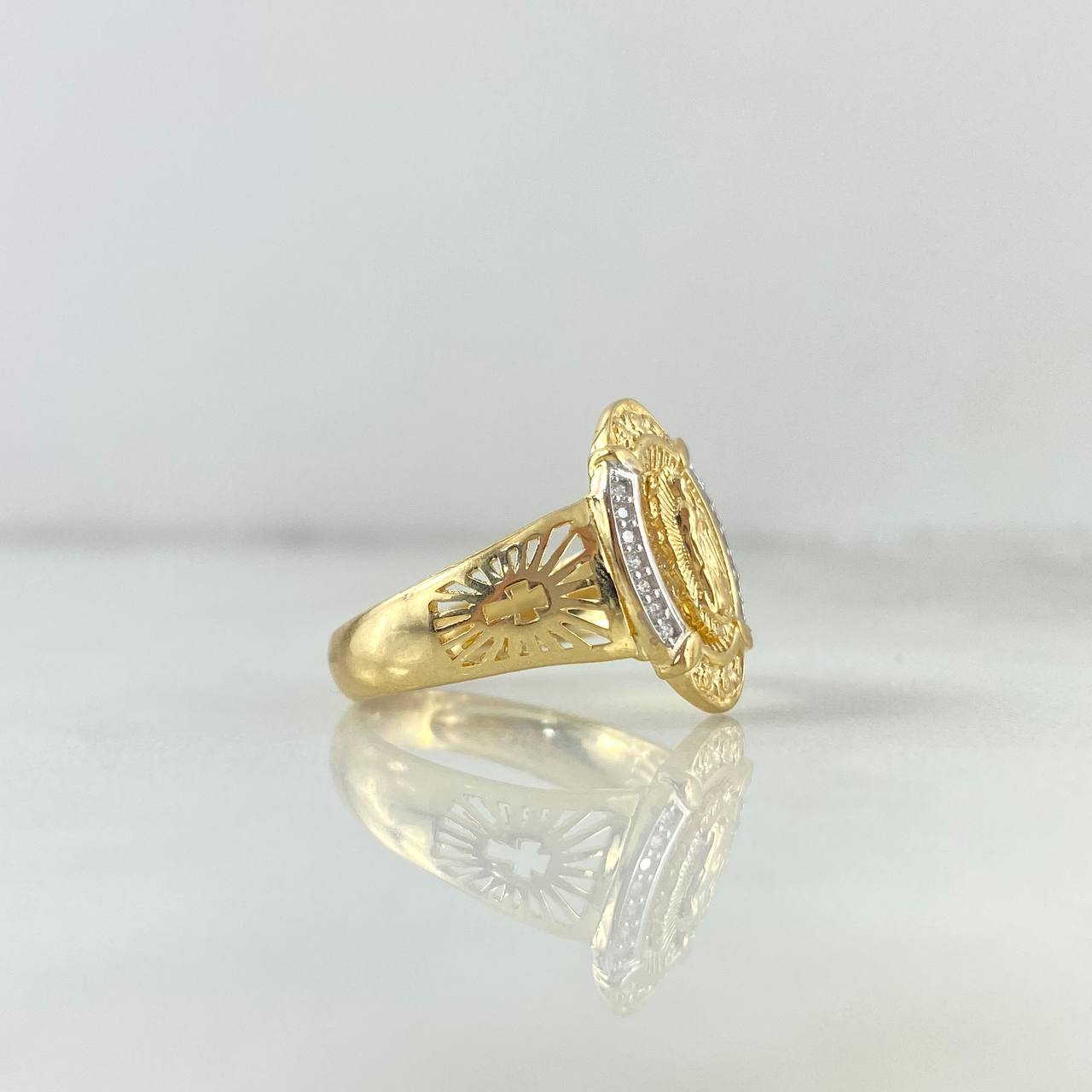 Anillo Virgen Guadalupe 3.45gr / T6 3/4 / Circones Blancos Oro Amarillo ©