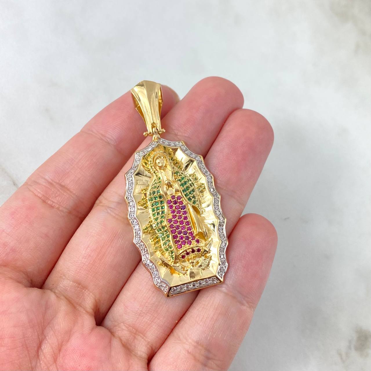 Dije Virgen Guadalupe 14.4gr / 5.2cm / Circons Blancos Verdes Fucsias Oro Amarillo