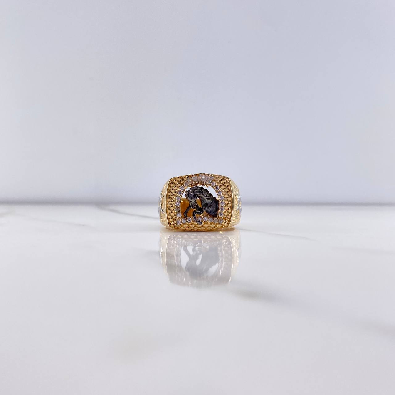 Anillo Caballo Armado 12.8gr / T10 1/4 / Circones Blancos Dos Oros Amarillo Blanco $