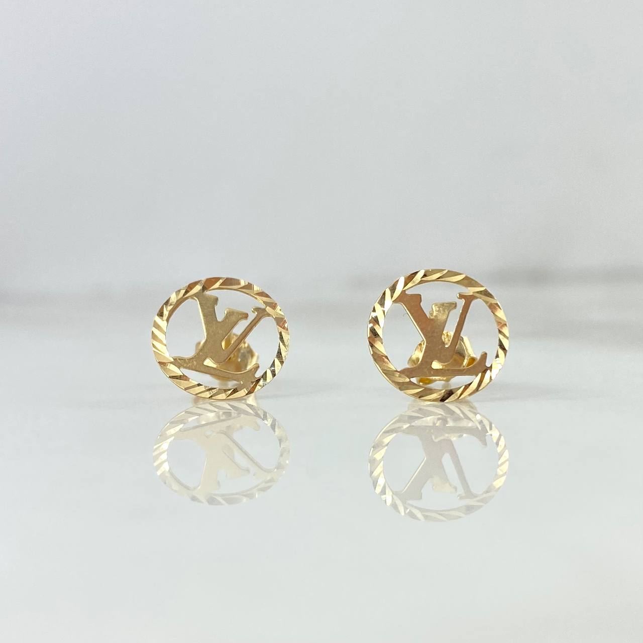 Topos LV 1.05gr / 1cm / Aro Diamantado Broche Mariposa Oro Amarillo *