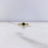 Anillo Solitario  2gr / T6 3/4 / Circones Verde Blancos Oro Amarillo &