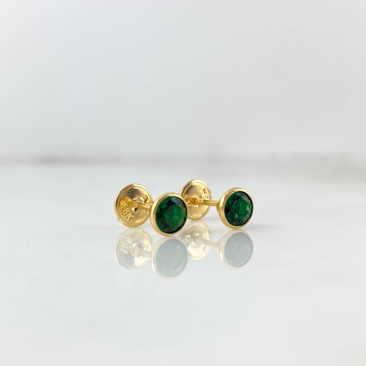 Topos Bisel 0.5gr / 4mm Circon Verde Oro Amarillo 18K