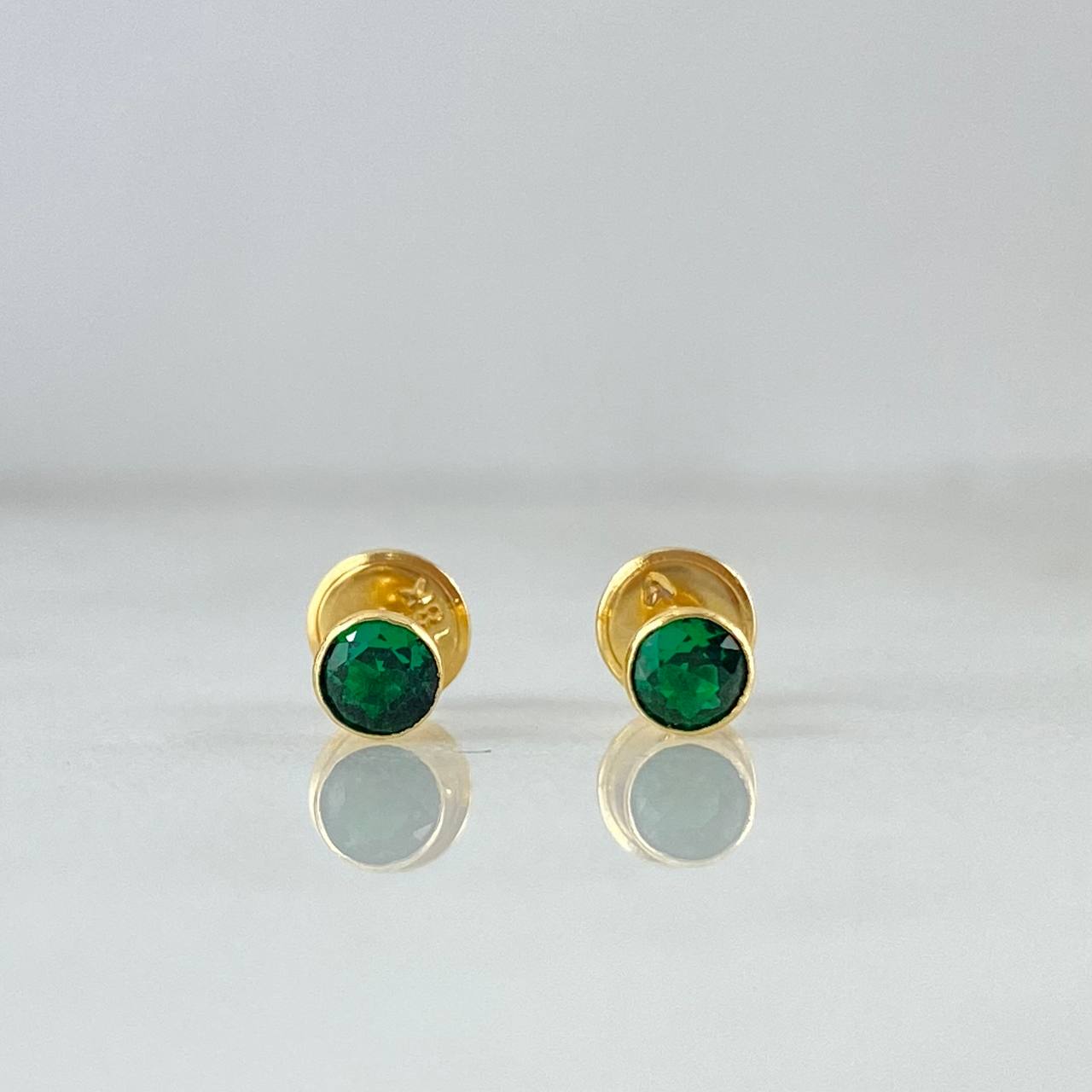 Topos Bisel 0.5gr / 4mm Circon Verde Oro Amarillo (Joya)