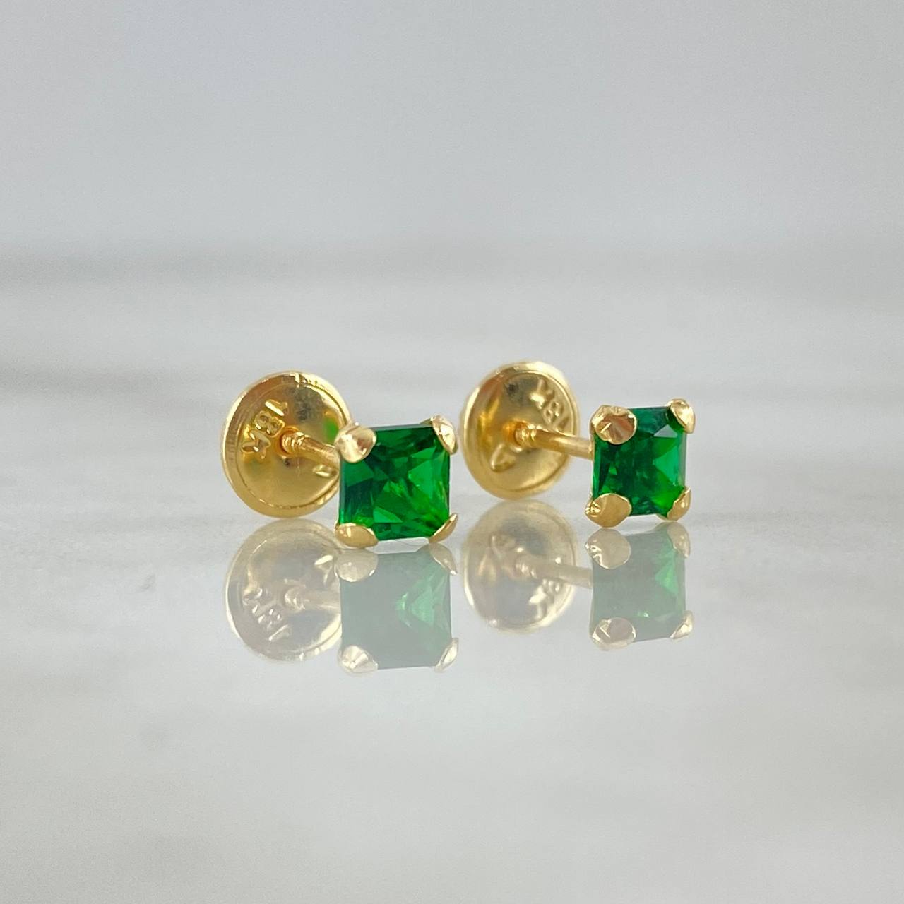 Topos Carret 0.55gr / 4mm Circon Verde Oro Amarillo (Joya)