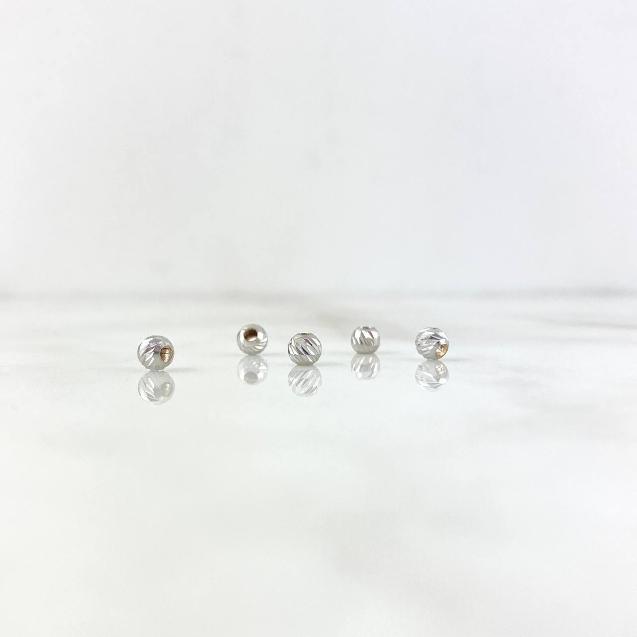 Bola Diamantada 0.14gr / 4mm Oro Blanco ©
