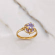 Anillo Flor De Loto 2gr / T7 1/2 / Circones Morados Oro Amarillo $