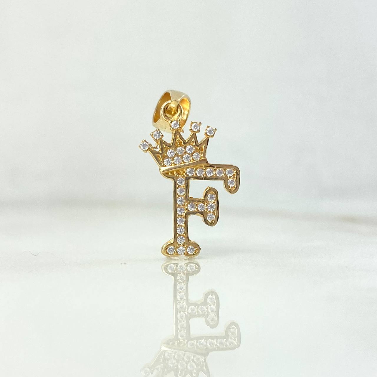 Dije Letra F Corona 1.6gr / 2.6cm / Circones Blancos Oro Amarillo