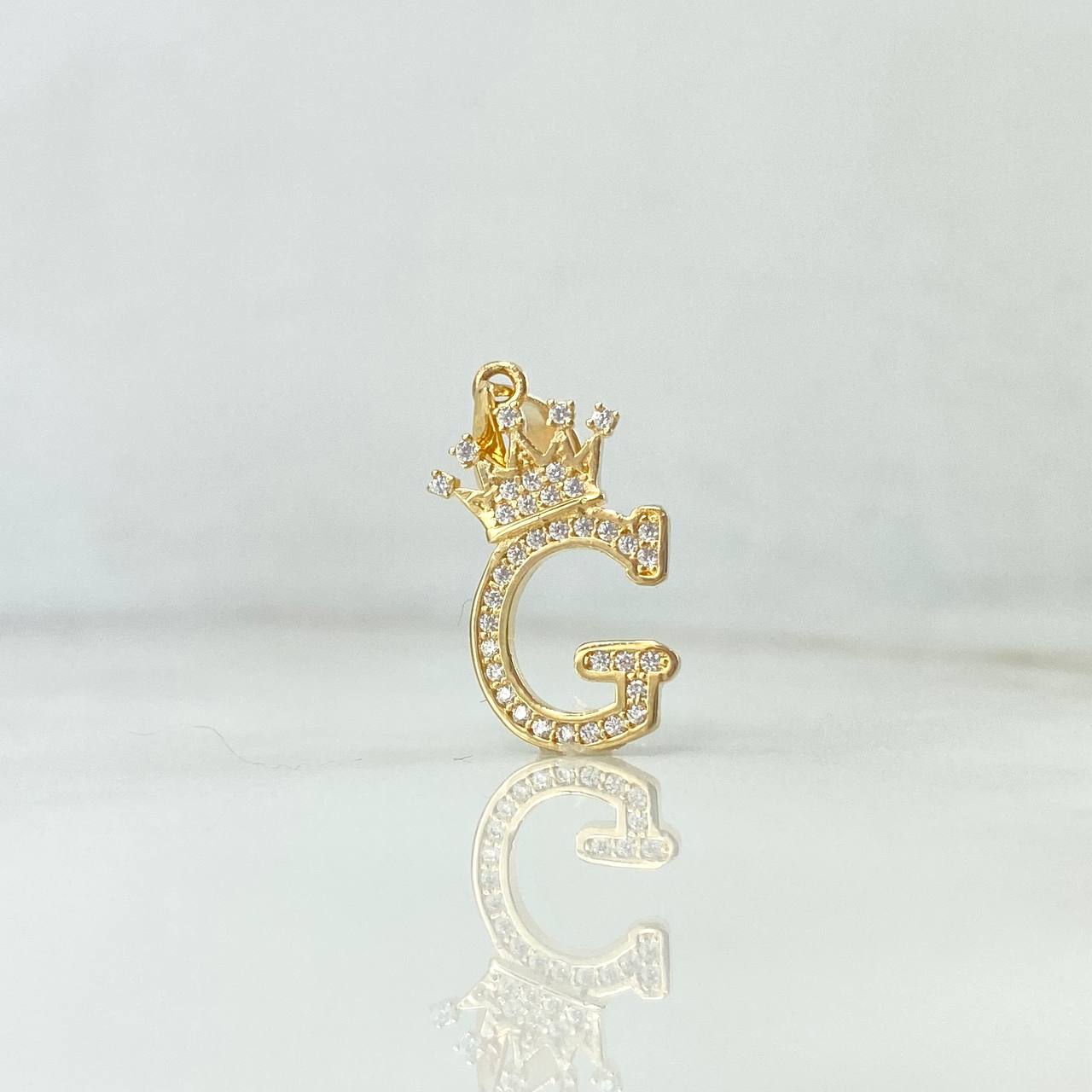 Dije Letra G Corona 1.95gr / 2.6cm / Circones Blancos Oro Amarillo