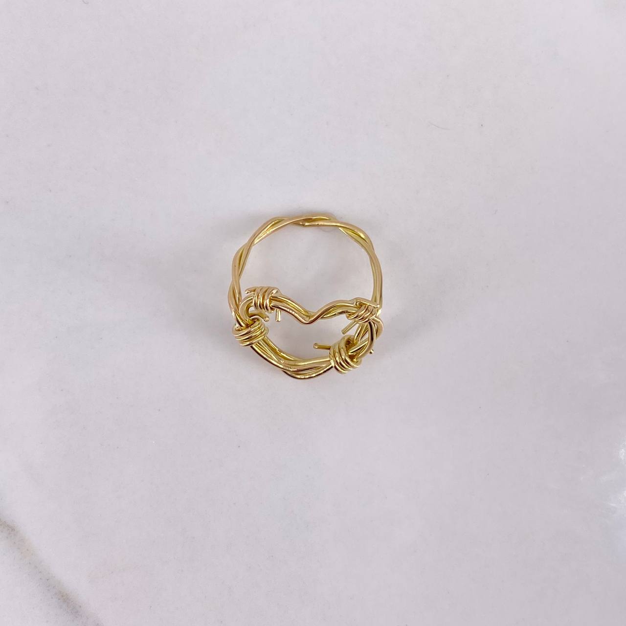 Anillo Corazon Alambrado 3.85gr / T6 1/2 / Oro Amarillo $