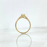 Anillo Solitario Liso abultado 2.5gr / T4 3/4 / Circones Blancos Oro Amarillo