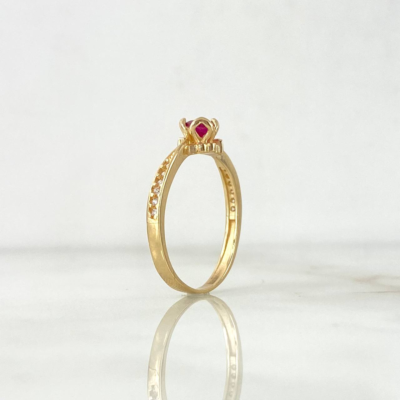 Anillo Solitario Garra Filigrana 1.95gr / T6 1/2 / Circones Blancos Fucsia Oro Amarillo