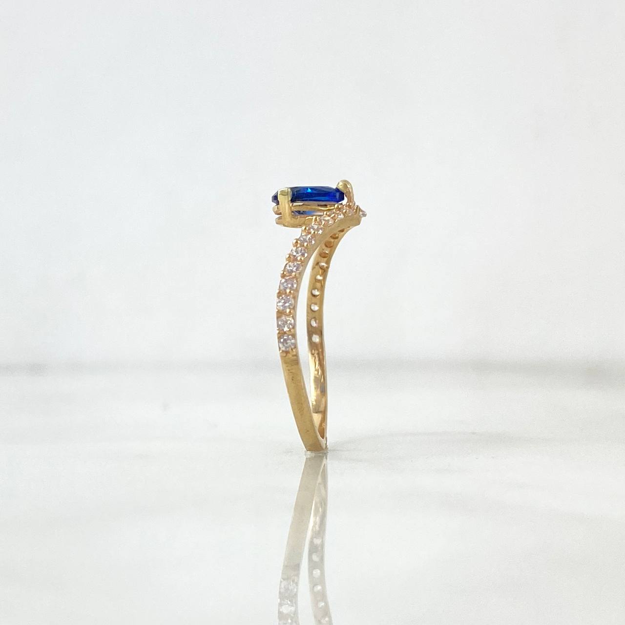 Anillo Tiara En V 1.35gr / T5 1/2 / Circones Blancos Azul Oro Amarillo