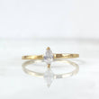 Anillo Solitario Ovalado 1.1gr / T6 3/4 / Circones Blancos Oro Amarillo