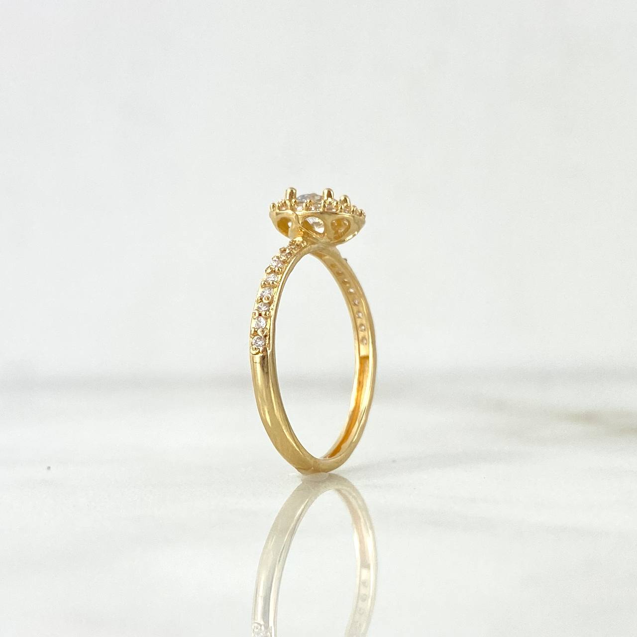 Anillo Solitario Halo 1.7gr / T5 1/2 / Circones Blancos Oro Amarillo