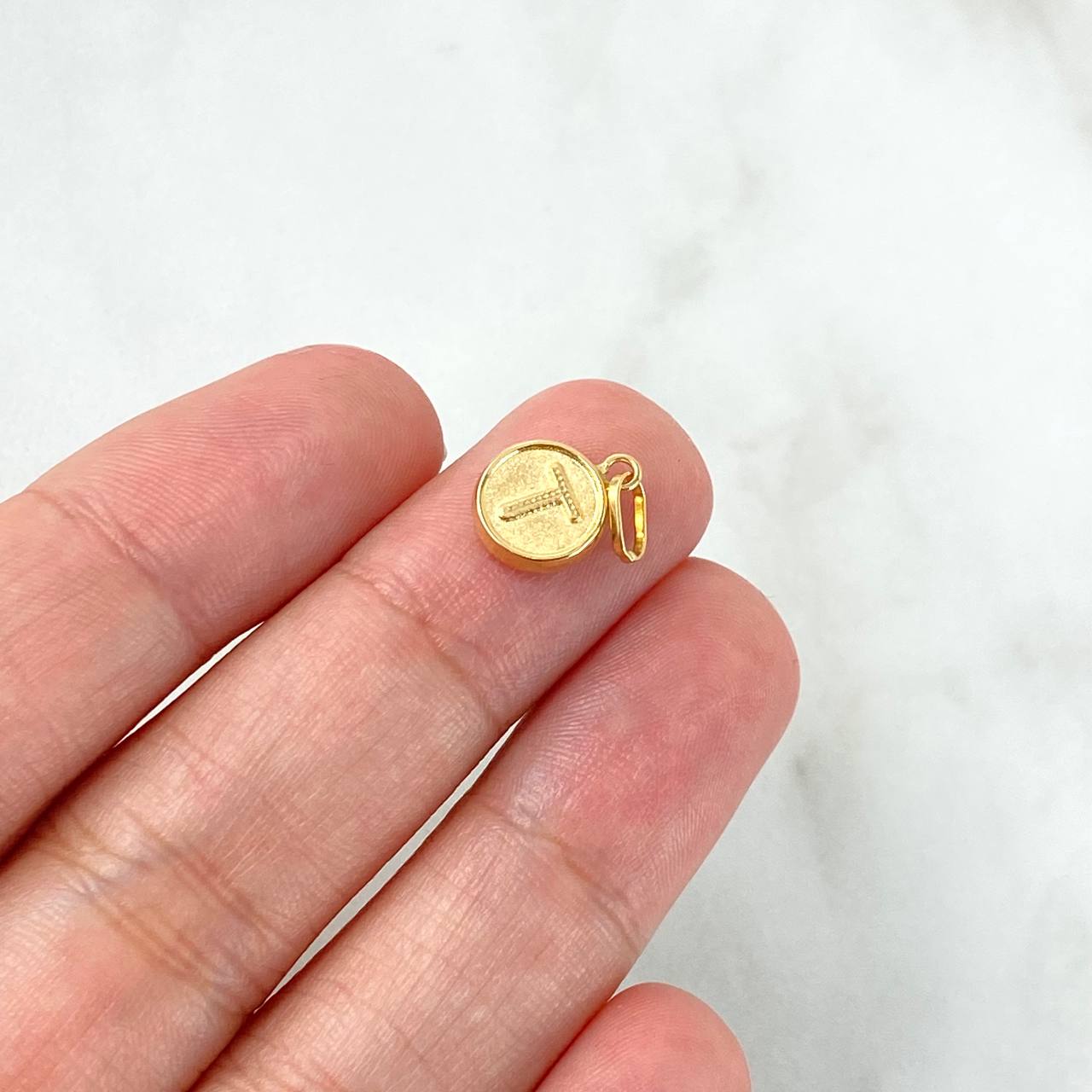 Dije Letra T 0.35gr / 1.5cm / Doble Faz Oro Amarillo