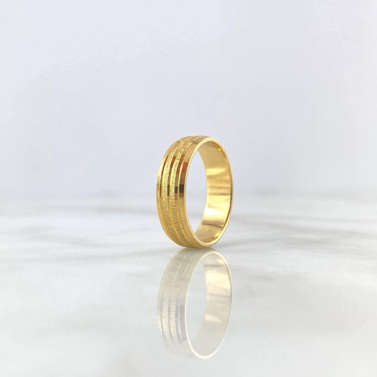 Anillo Argolla Carriles Diamantados 5.2gr / T 7 1/4 / 5.5cm / Oro Amarillo