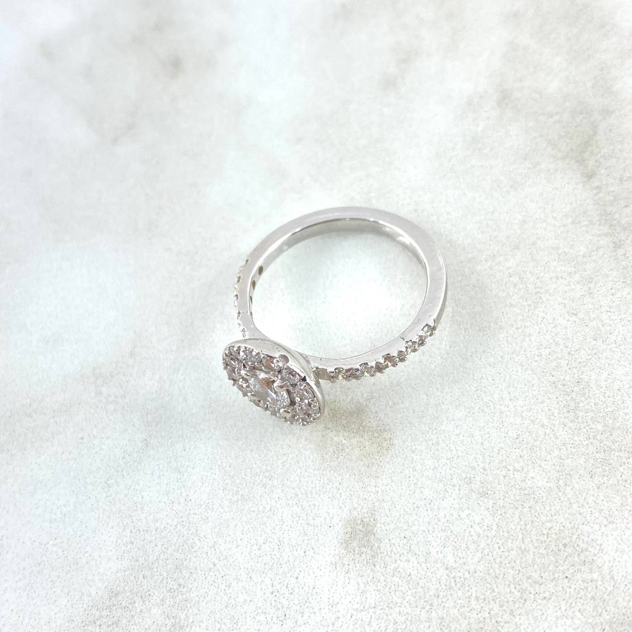 Anillo Solitario de Compromiso 4.2gr / T5 / Diamantes Blancos 1.4QTS Oro Blanco (Joya)