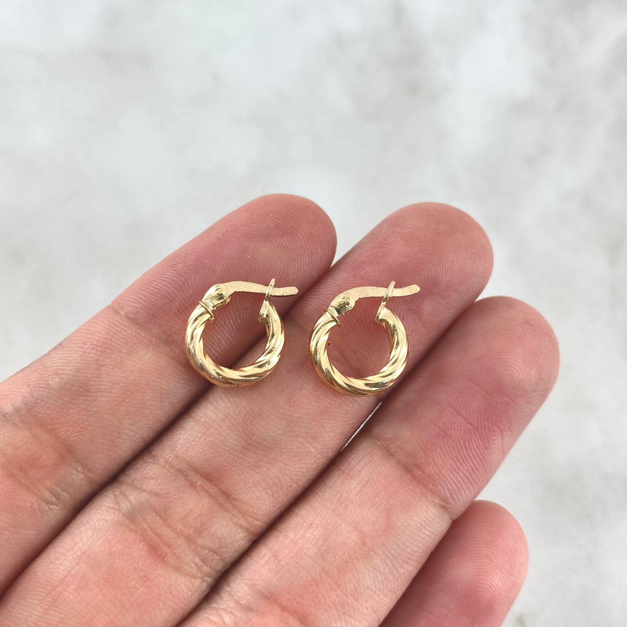 Candongas Sofi 0.85gr / 1cm / Espiral Oro Amarillo *