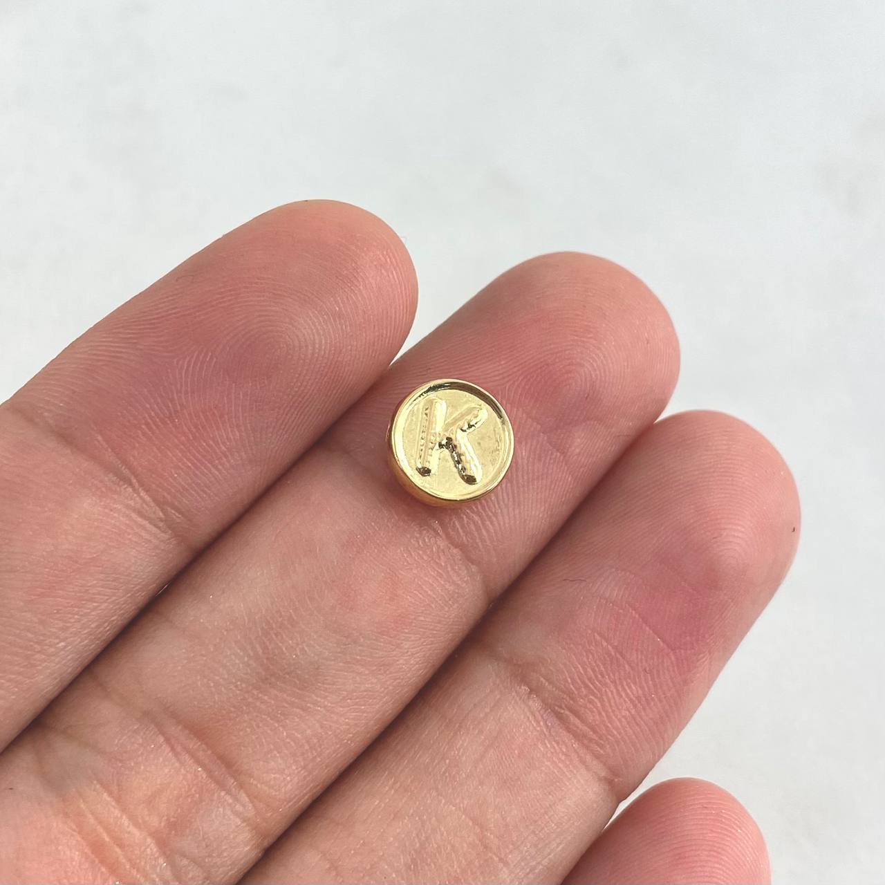 Herraje Letra K Tambor 0.25gr / 0.8cm / Doble Faz Oro Amarillo