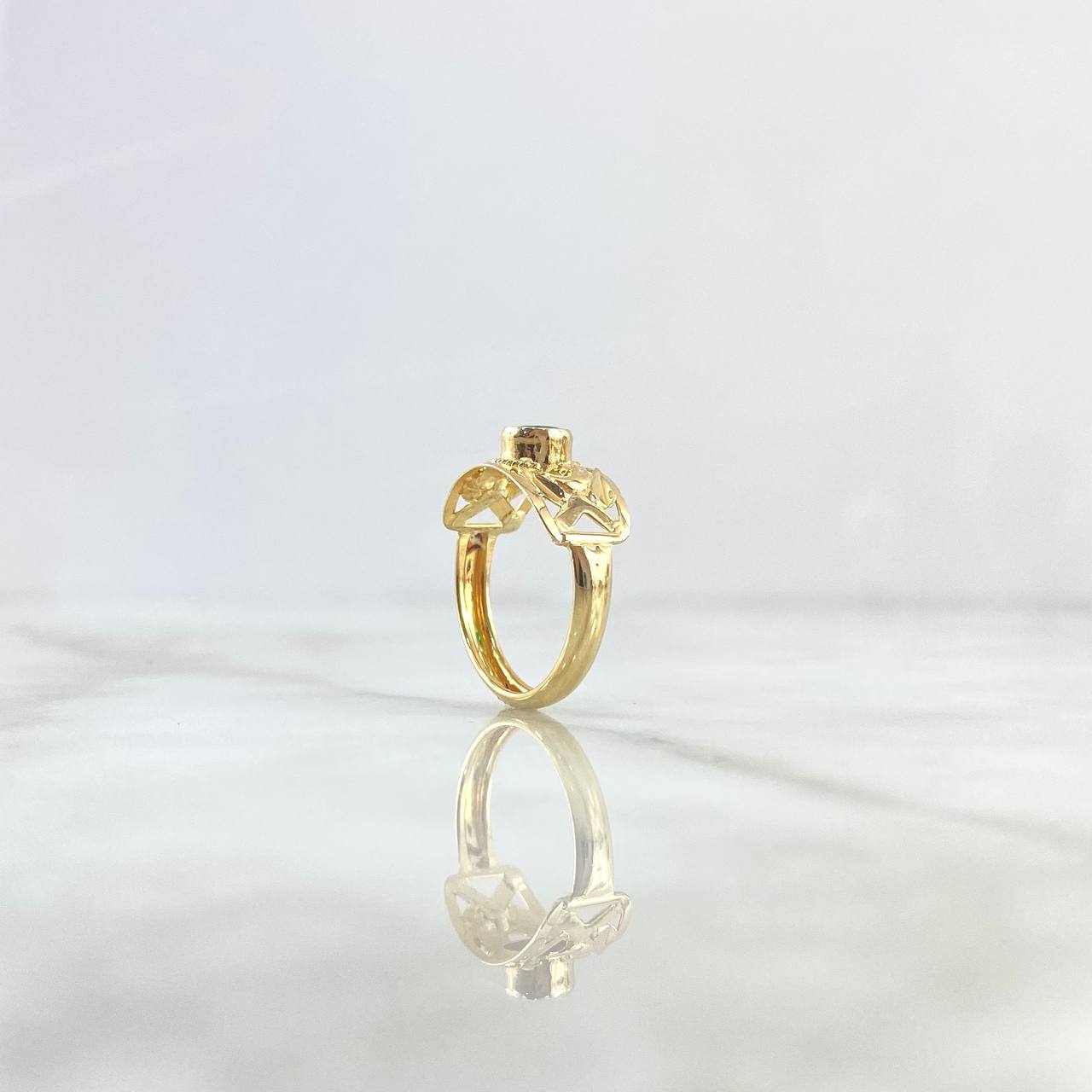 Anillo Lineas Basteadas 1.65gr / T6 3/4 / Circon Verde Oro Amarillo