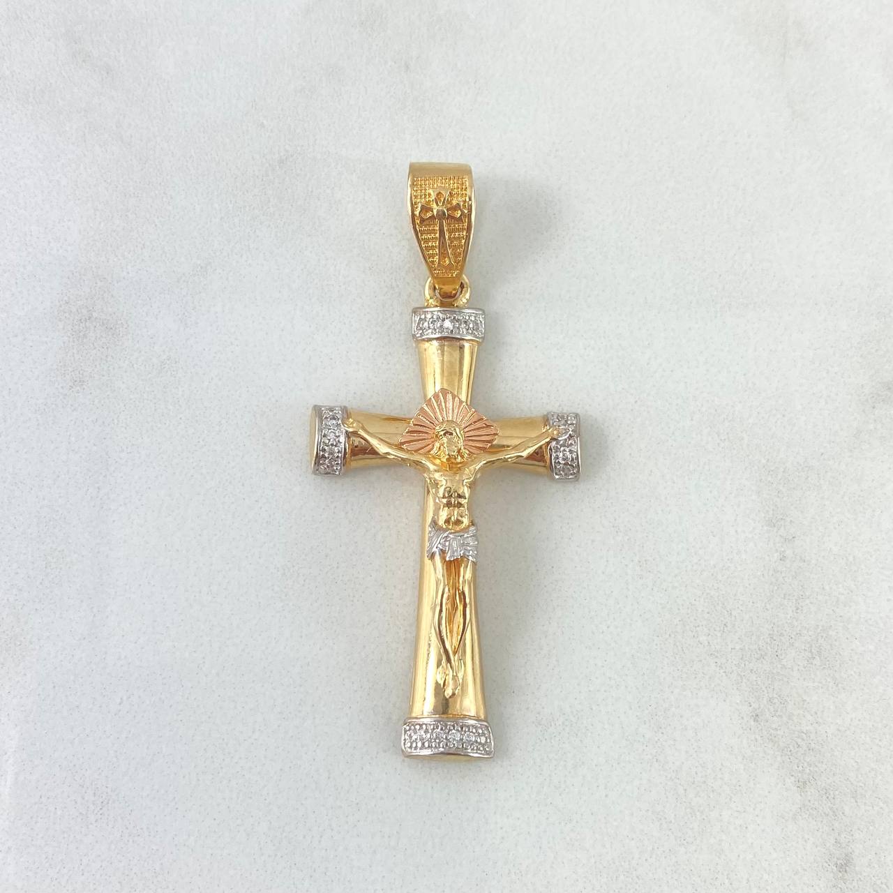 Dije Cruz Cristo 7.35gr / 5cm / Rombo Diamantado Circones Blancos Tres Oros