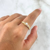 Anillo Solitario Lineas Paralelas 2.8gr / T9 / Circones Blancos Oro Amarillo