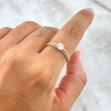 Anillo Solitario Churumbela Doble Carril 1.9gr / T4 / Circones Blancos Oro Amarillo