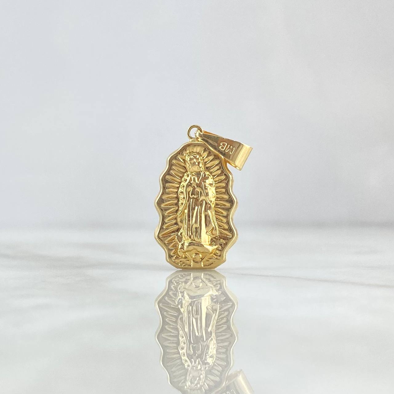 Dije Virgen Guadalupe Silueta 1.6gr / 3.4cm / Troquelada Oro Amarillo ©