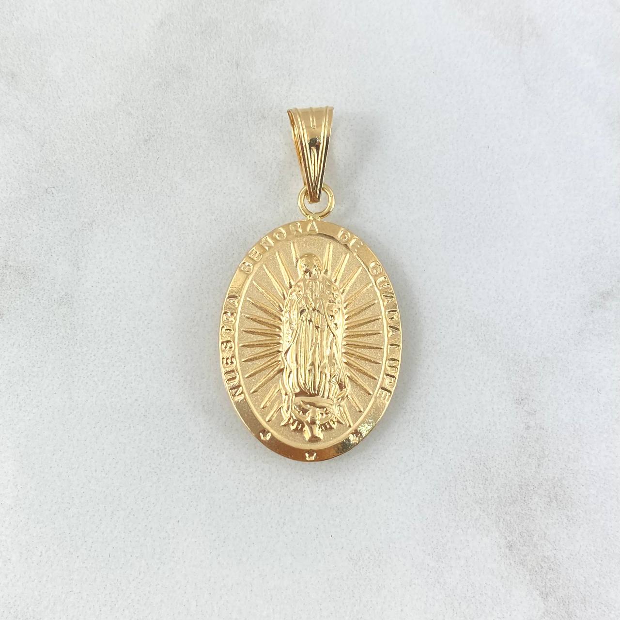 Dije Virgen Guadalupe 3.35gr / 4cm / Troquelada Oro Amarillo