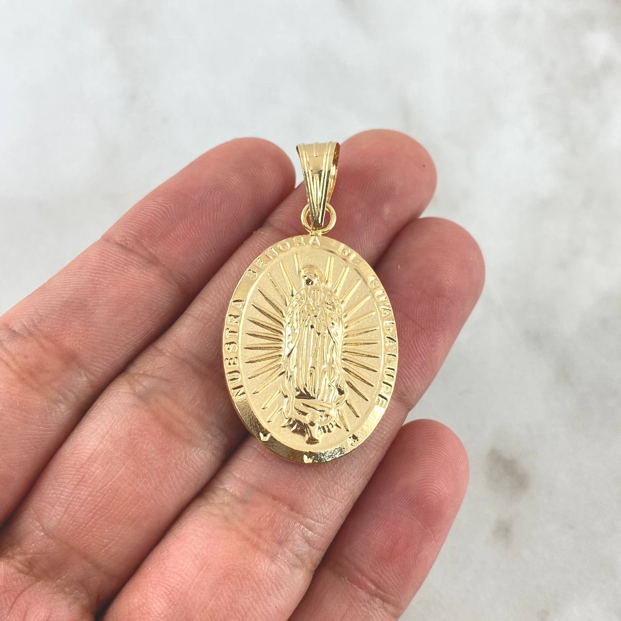 Dije Virgen Guadalupe 3.35gr / 4cm / Troquelada Oro Amarillo