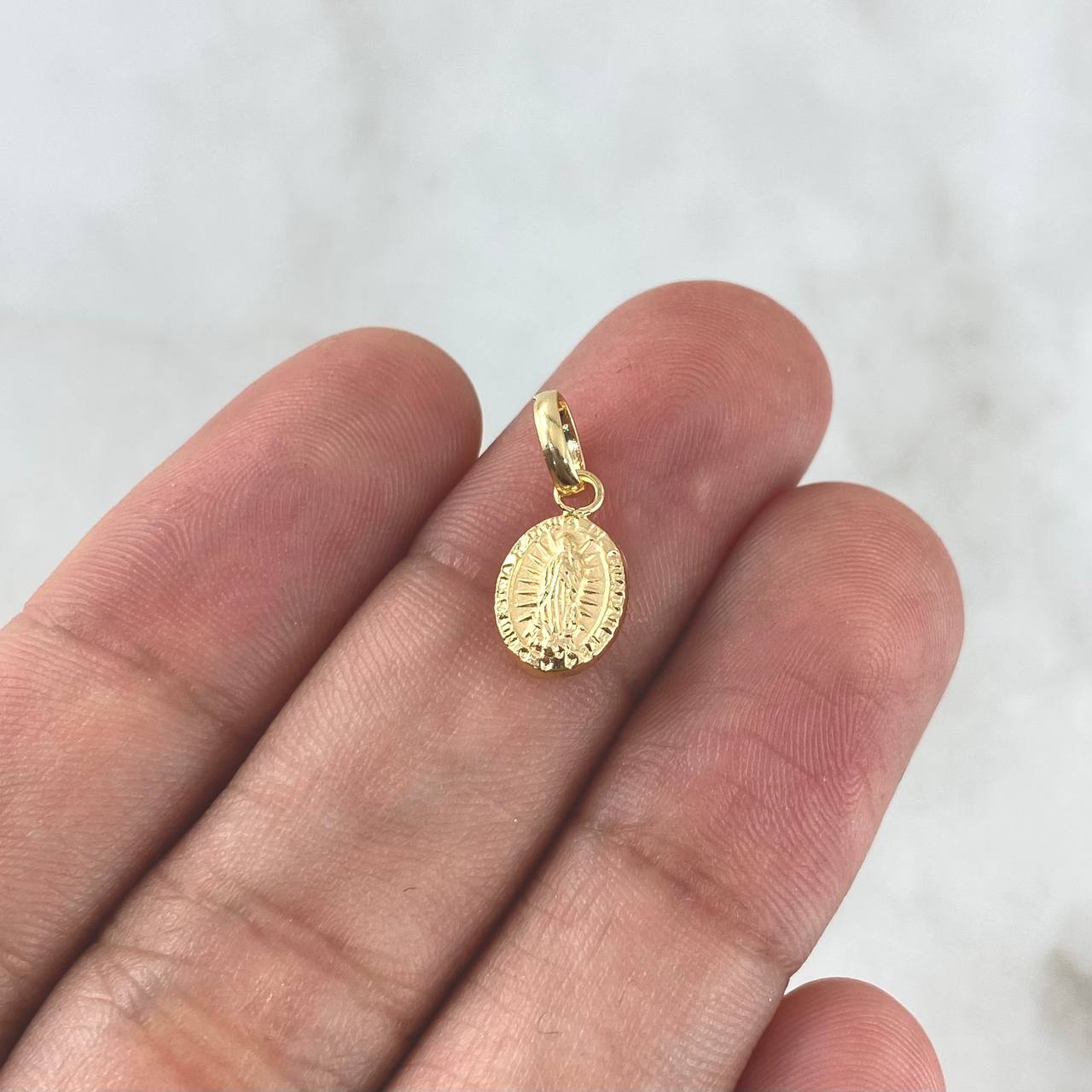 Dije Virgen Guadalupe 0.4gr / 1.5cm / Troquelado Oro Amarillo