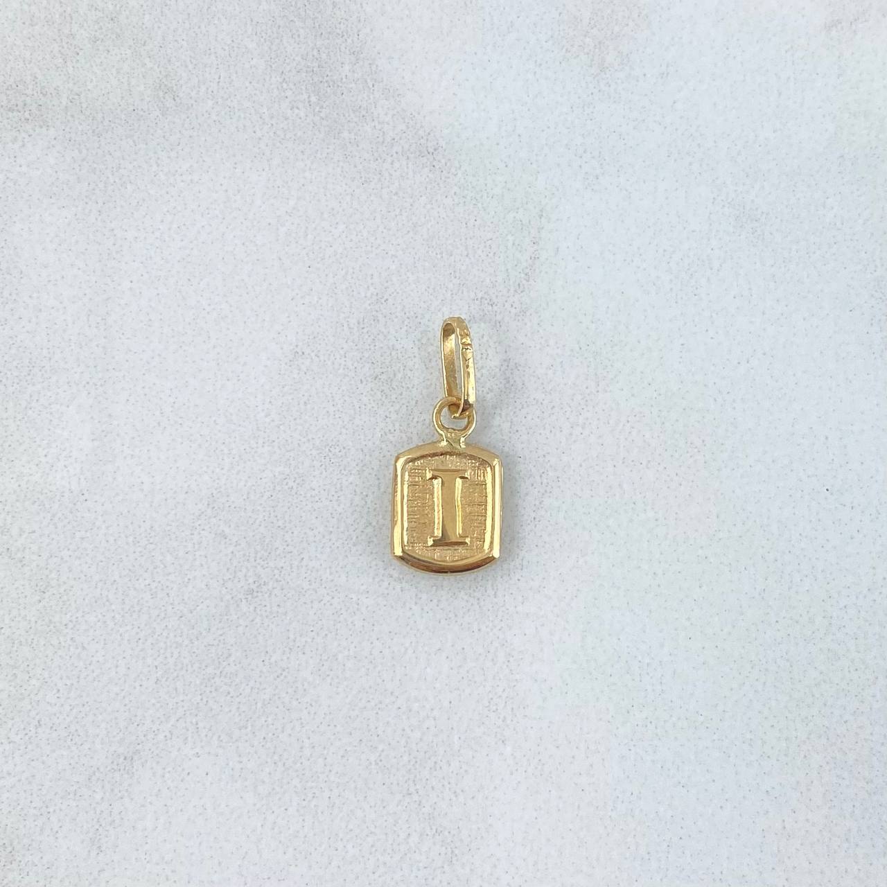 Dije Marco Letra I 0.4gr / 1.6cm / Troquelado Oro Amarillo 18K