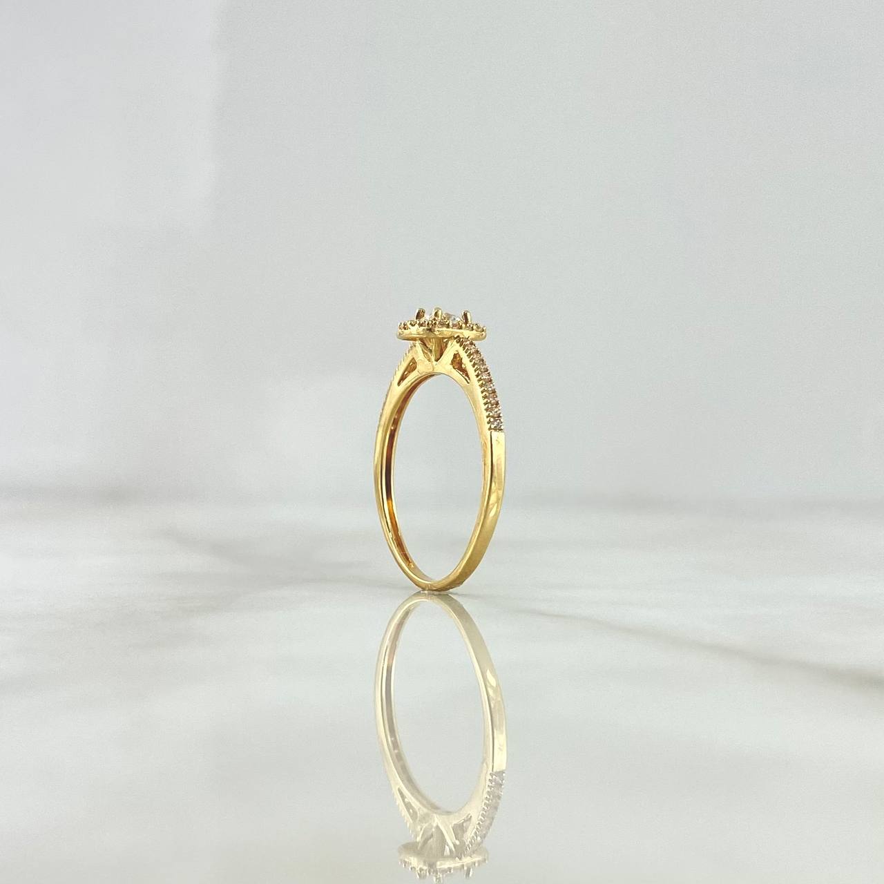 Anillo Solitario Halo Tupido 2gr / T7 1/2 / Circones Blancos Oro Amarillo