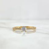 Anillo Solitario Carril 1.55gr / T6 1/4 / Circones Blancos Oro Amarillo