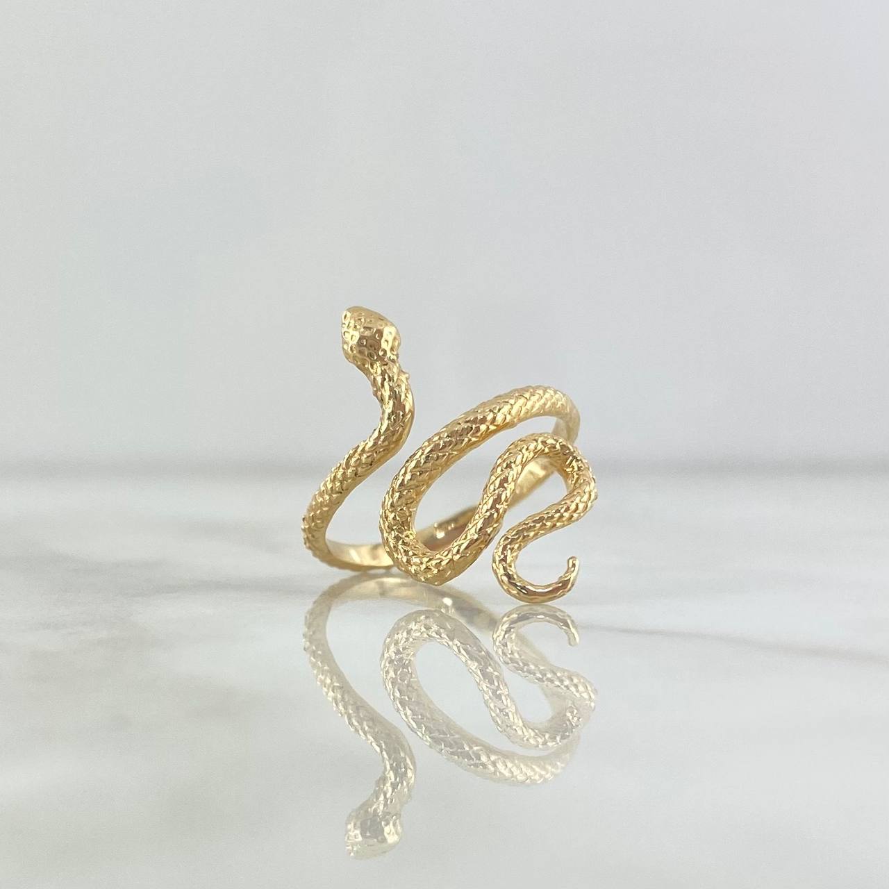 Anillo Serpiente 3.65gr / T4 1/2 / Texturizada Oro Amarillo