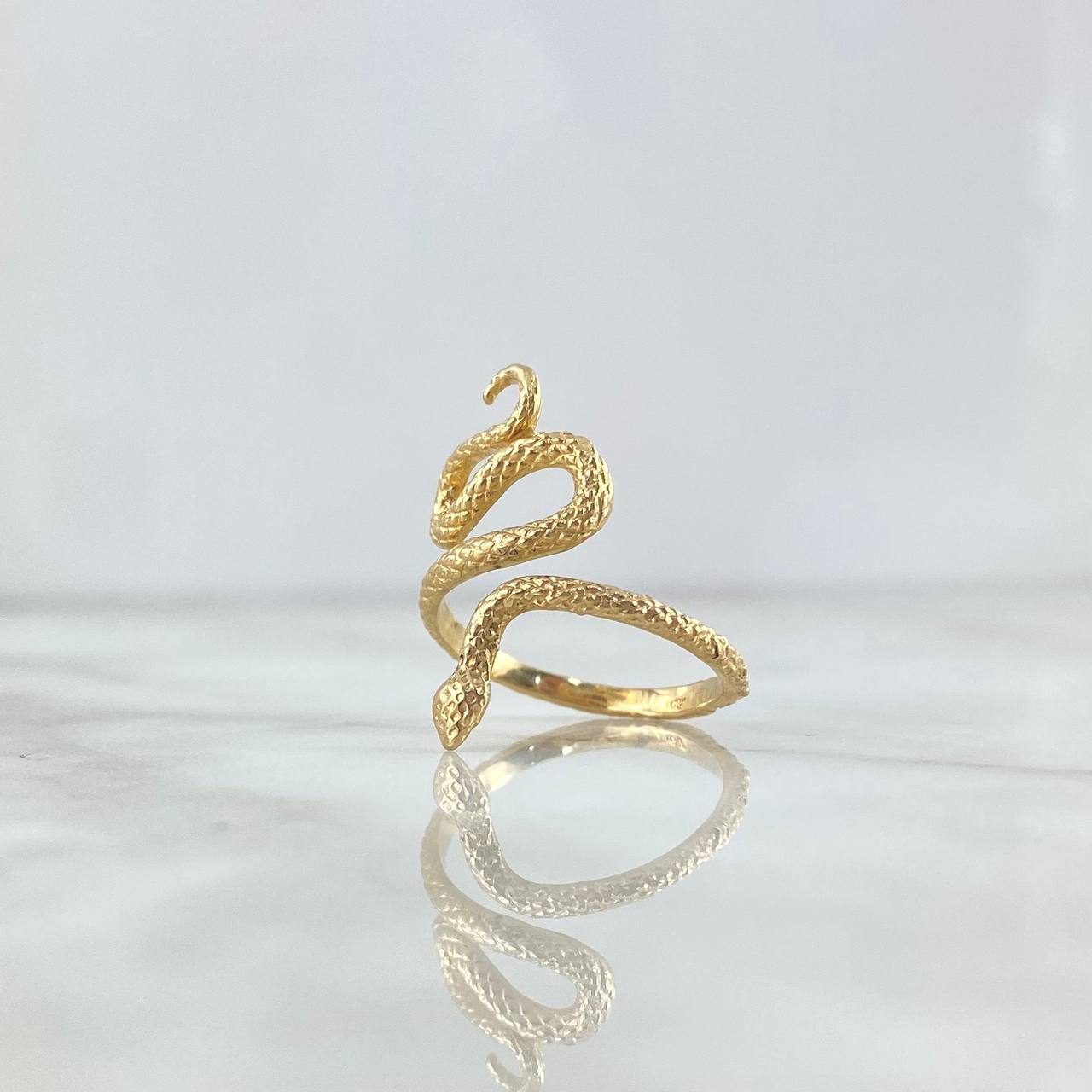 Anillo Serpiente 3.65gr / T4 1/2 / Texturizada Oro Amarillo