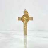 Dije Cruz Cristo 6.8gr / 5.5cm / San Benito Circones Blancos Oro Amarillo