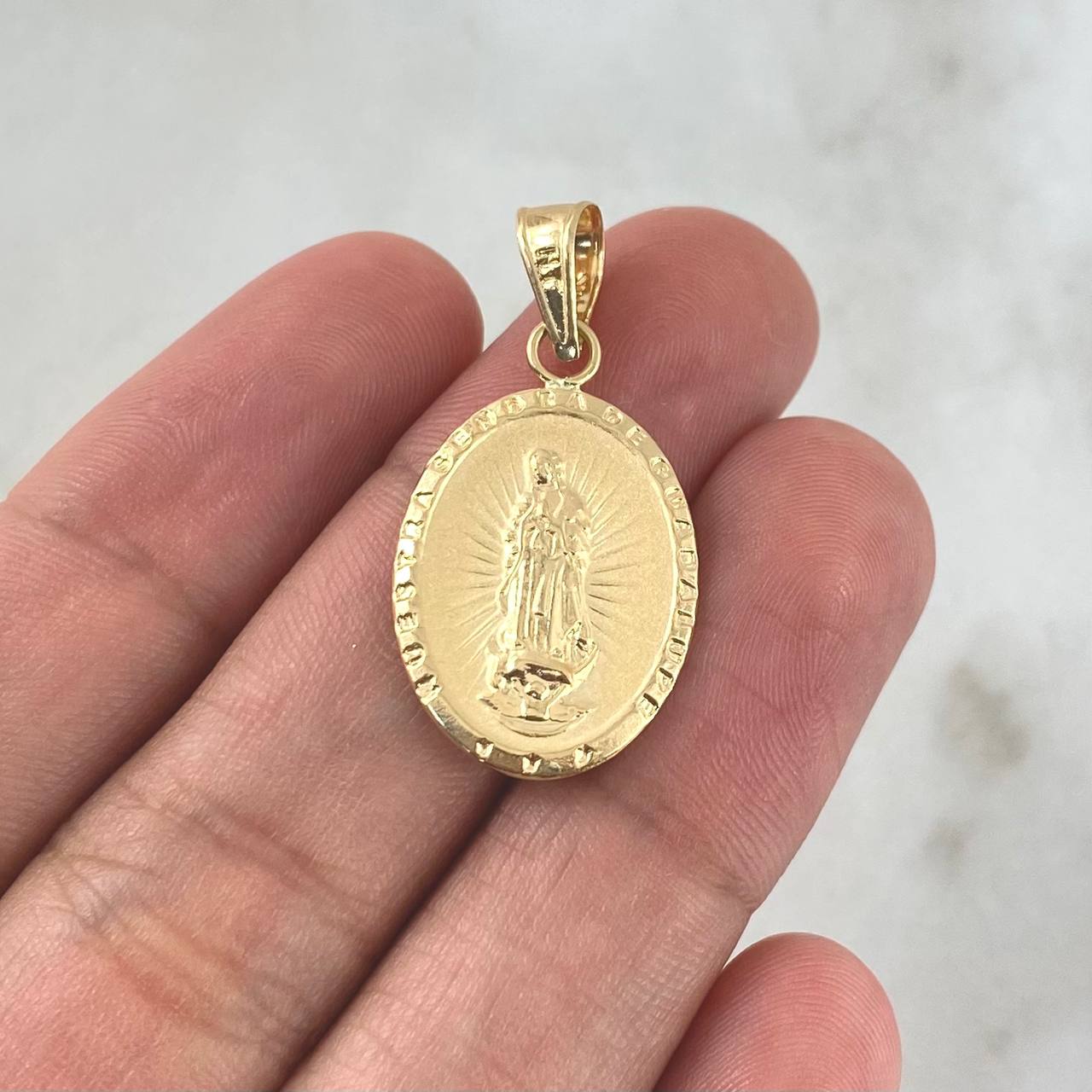 Dije Virgen Guadalupe 1.55gr / 3.1cm / Medalla Mate Oro Amarillo *