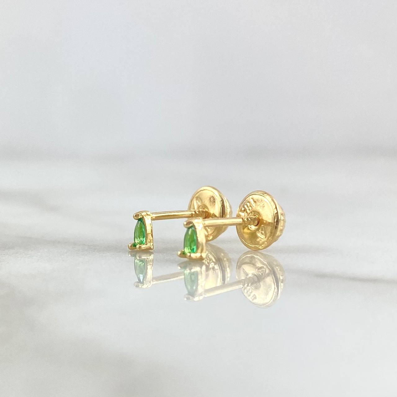 Topos Petalo en Triangulo 0.45gr / 4mm Circon Verde Oro Amarillo