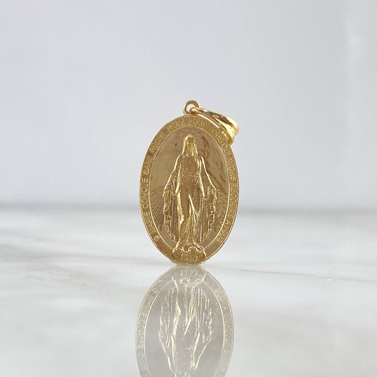 Dije Virgen Milagrosa 3gr / 3cm / Medalla Ovalada Oro Amarillo ©