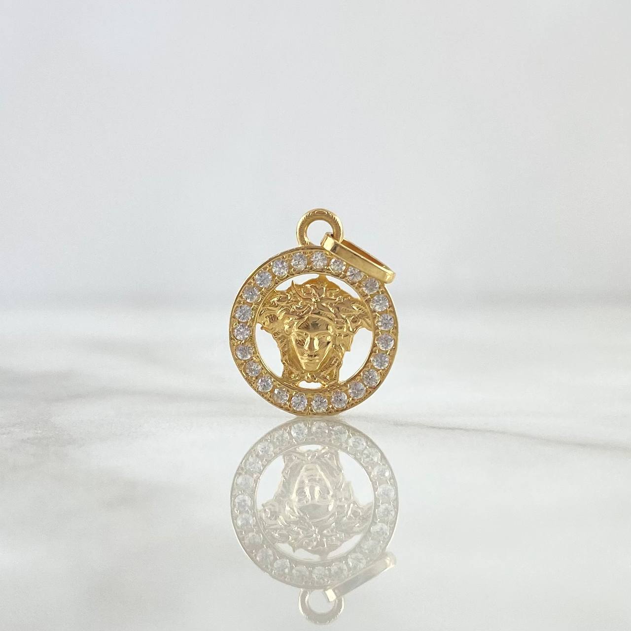 Dije Medalla Medusa 1.45gr / 2cm / Circones Blancos Oro Amarillo