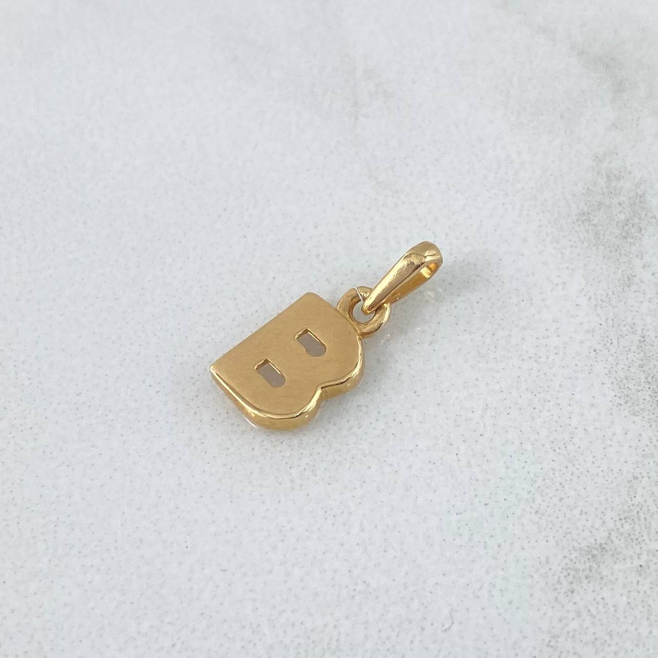 Dije Letra B Lisa 0.6gr / 1.4cm / Oro Amarillo