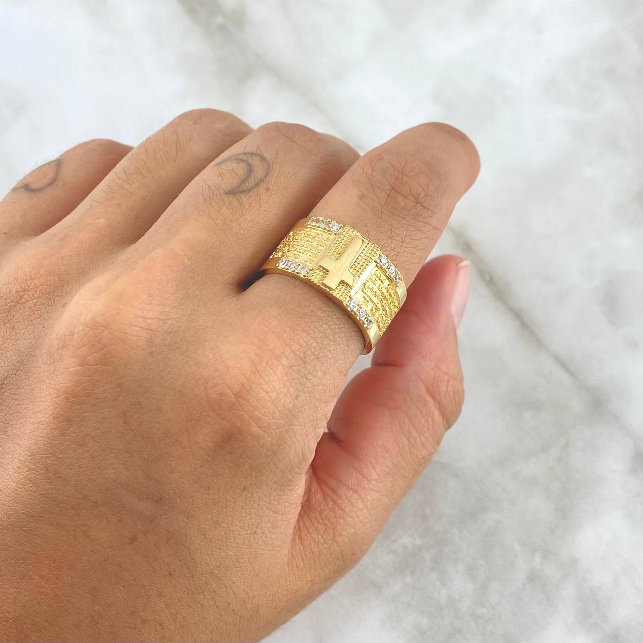 Anillo Cruz Padre Nuestro 10gr / T9 1/4 / Circones Blancos Oro Amarillo 18K