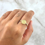 Anillo Sello Fe 1.45gr / T8 3/4 / Nudo Liso Oro Amarillo 18K