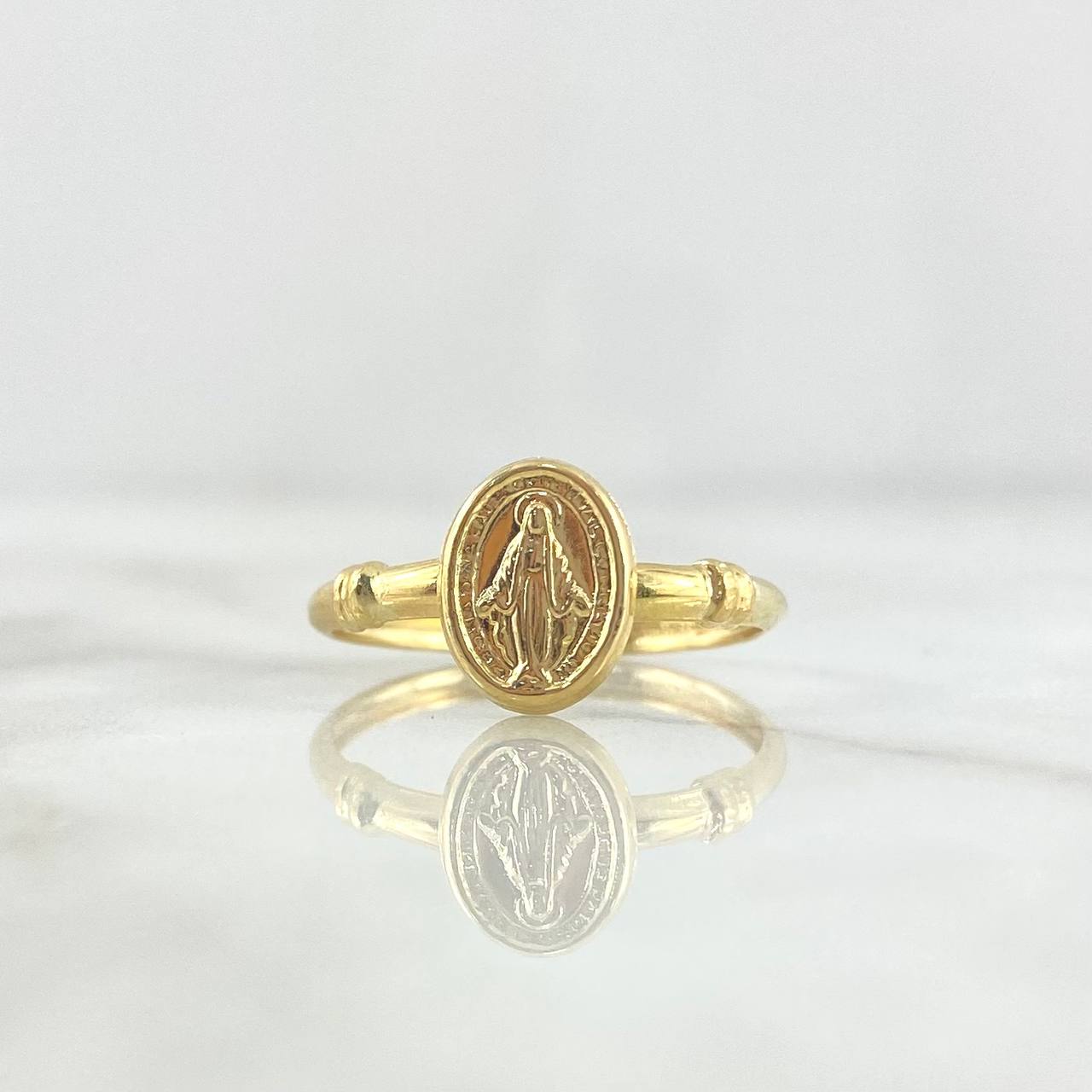 Anillo Virgen Milagrosa 1.25gr / T7 1/2 / Nudo Liso Oro Amarillo ©