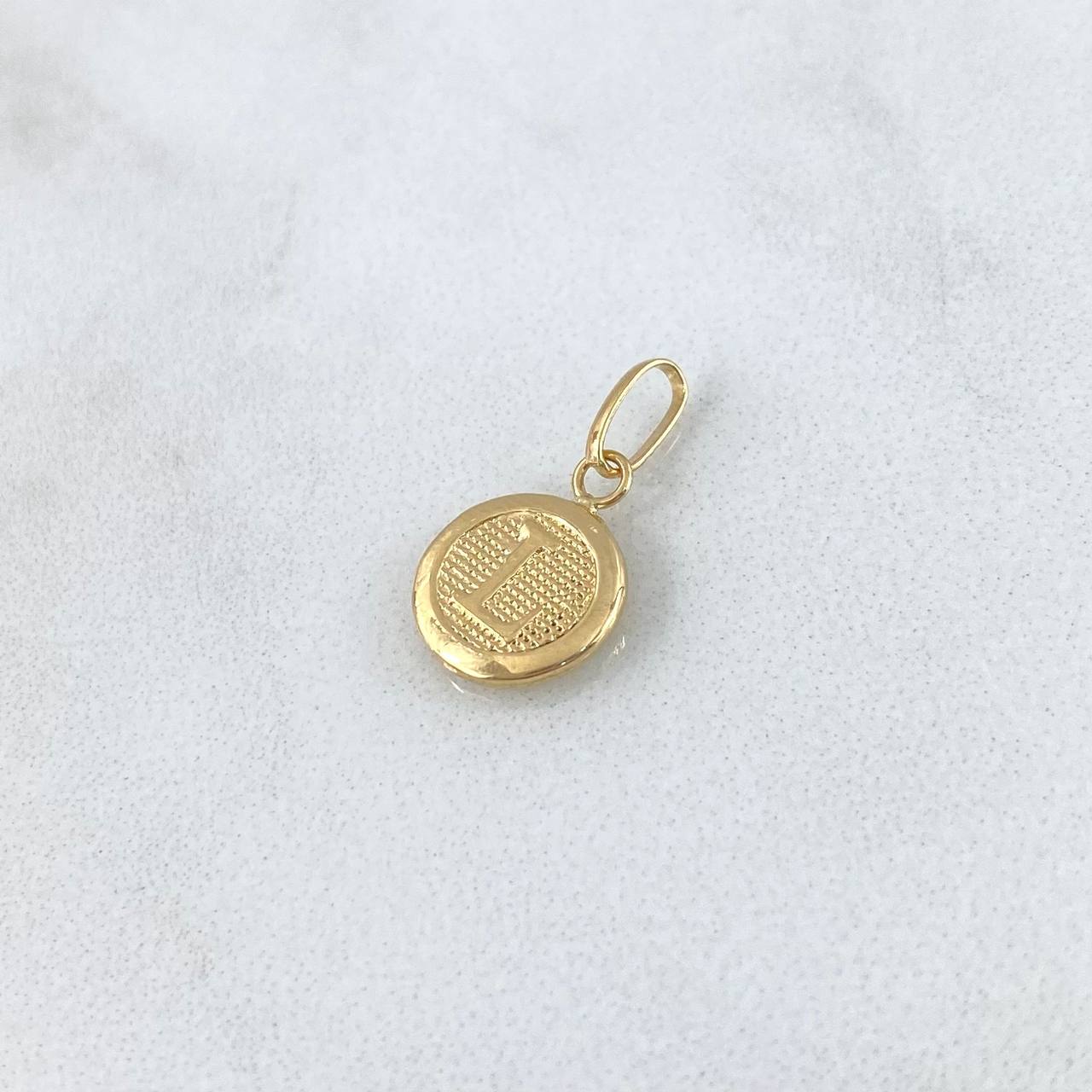 Dije Letra L 0.5gr / 1.6cm / Circulo Texturizado Oro Amarillo 18K ©