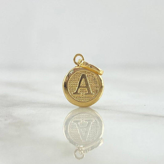 Dije Letra A 0.45gr / 1.6cm / Circulo Texturizado Oro Amarillo 18K