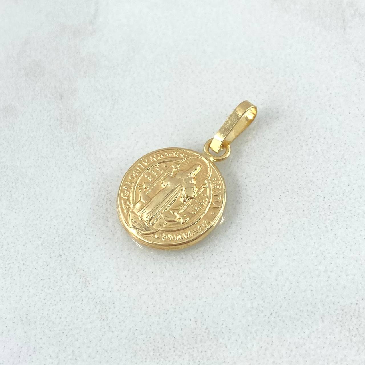 Dije San Benito 0.8gr / 2.1cm / Troquelado Oro Amarillo 18K